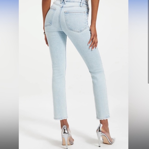 Good American GOOD CLASSIC NATURAL FRAY HEM Jeans Size 12 - Picture 3 of 6